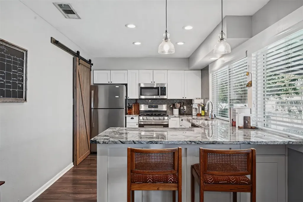 9007 W Pointer Lane Austin TX 78758