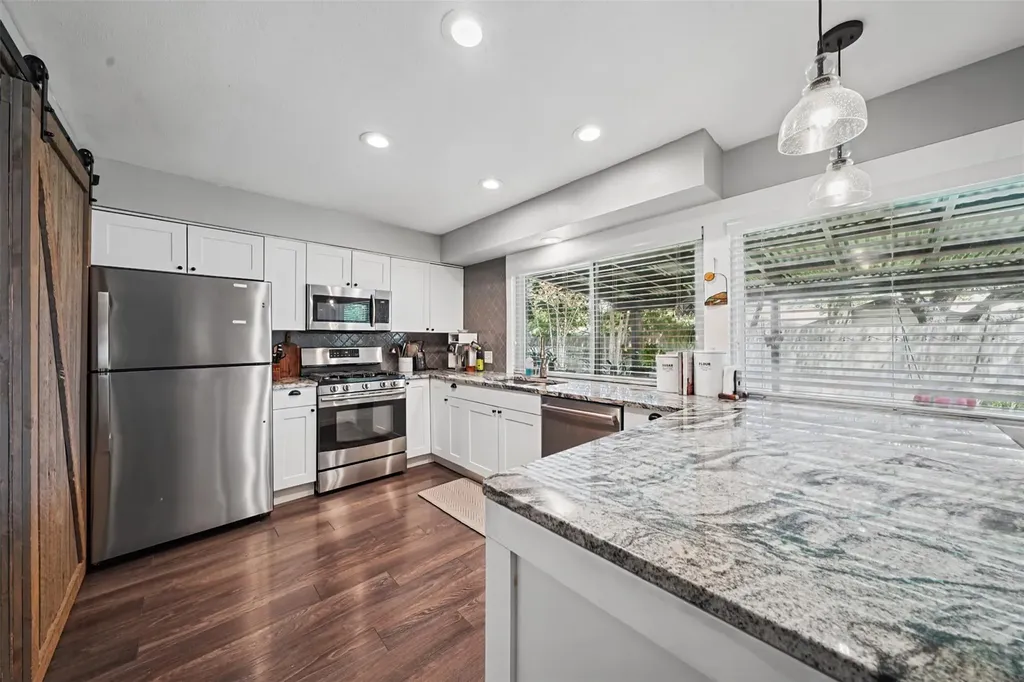 9007 W Pointer Lane Austin TX 78758