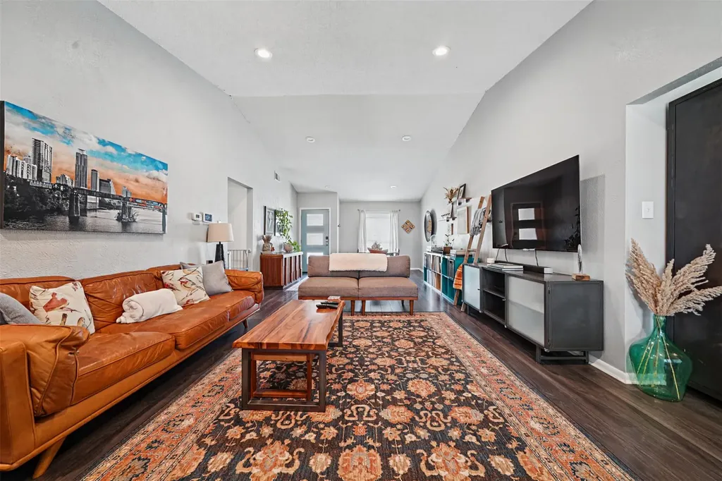 9007 W Pointer Lane Austin TX 78758