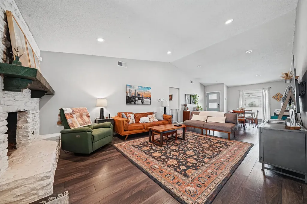 9007 W Pointer Lane Austin TX 78758