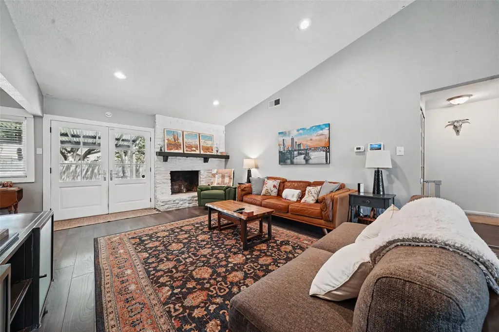 9007 W Pointer Lane Austin TX 78758