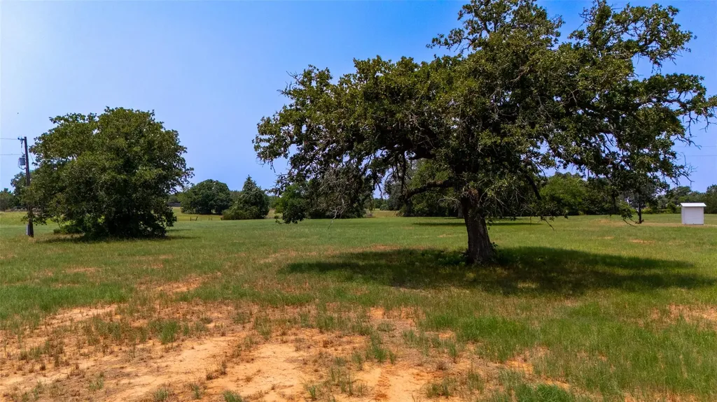 000 Cattlemens Row Road Lockhart TX 78644