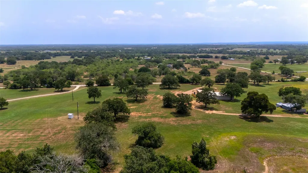000 Cattlemens Row Road Lockhart TX 78644