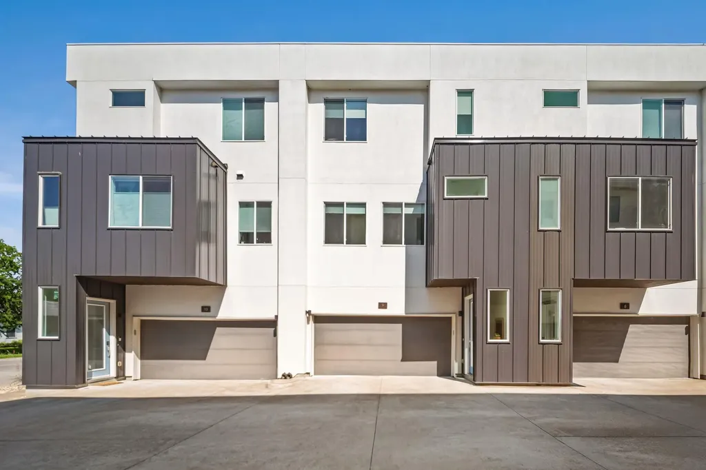 1801 E 2nd Street Austin TX 78702