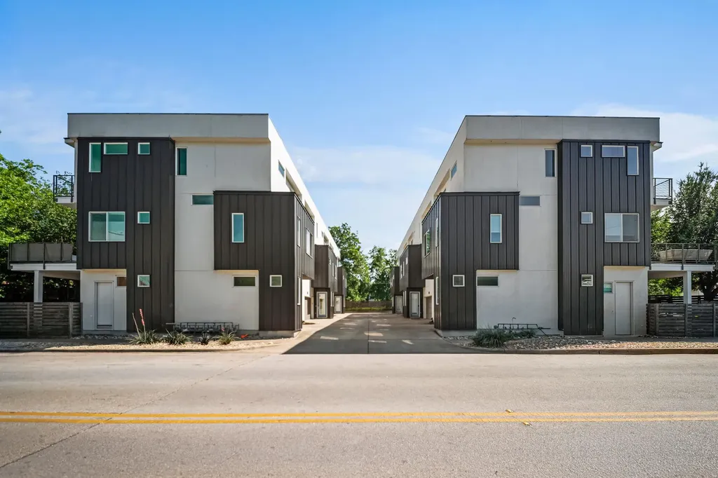 1801 E 2nd Street Austin TX 78702