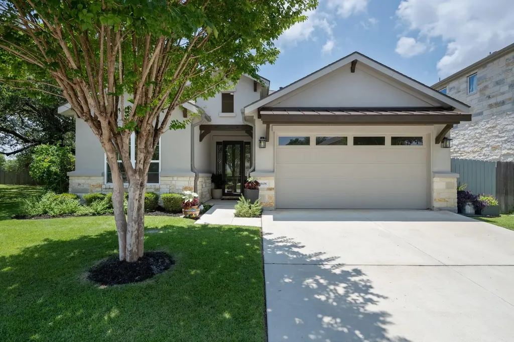4608 Collins Street Round Rock TX 78681