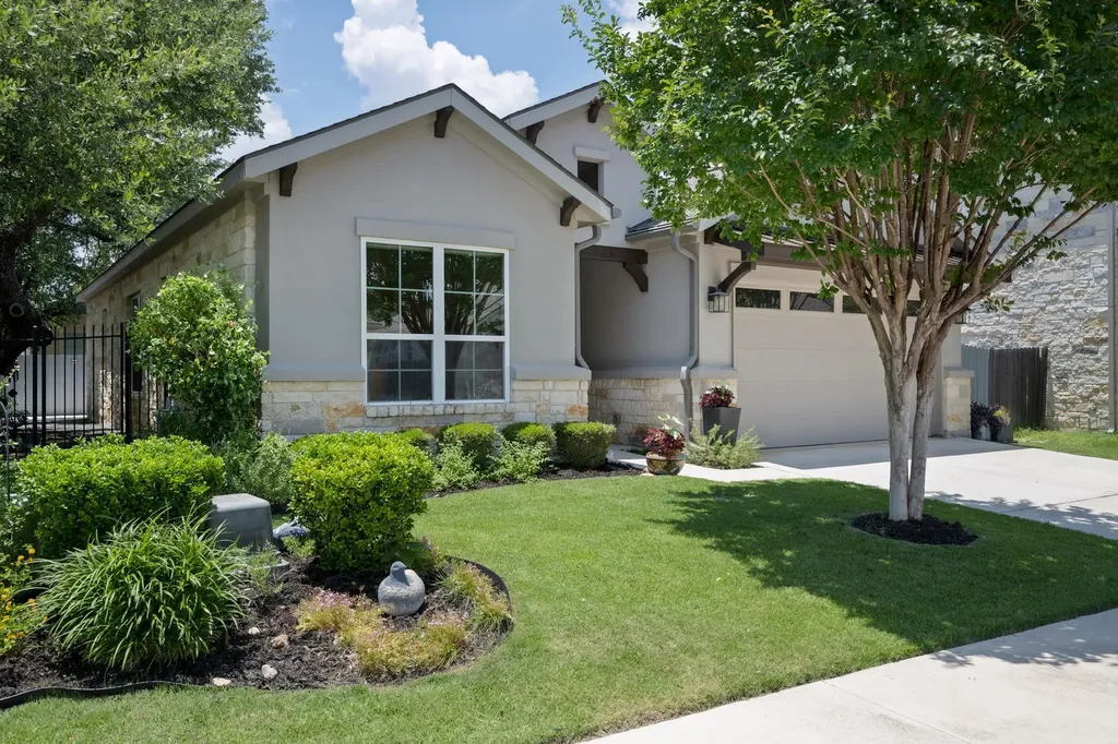 4608 Collins Street Round Rock TX 78681