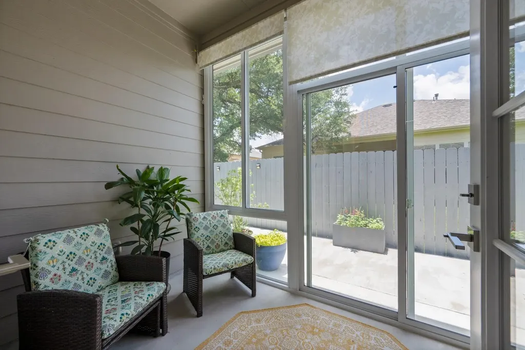4608 Collins Street Round Rock TX 78681