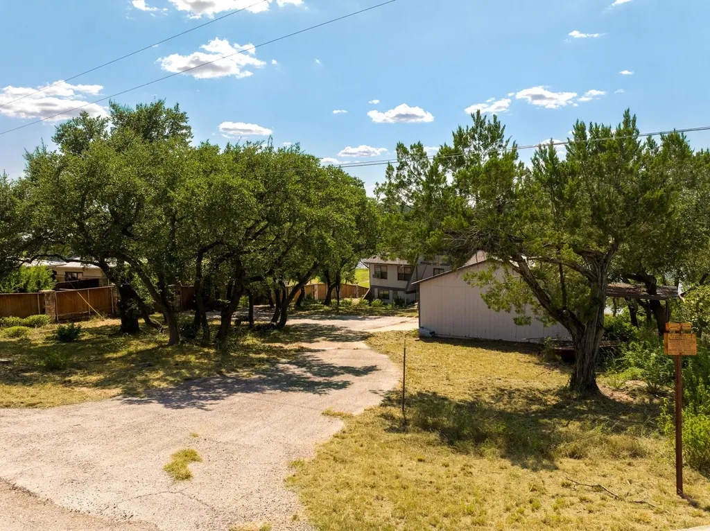 19625 Lakehurst Loop Spicewood TX 78669