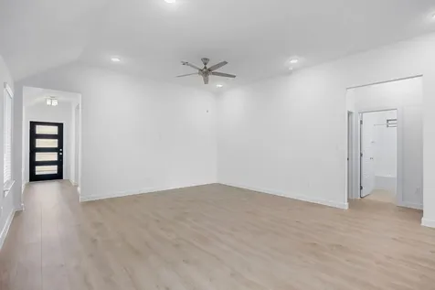 8007 Shining Flor Lane Lago Vista TX 78645