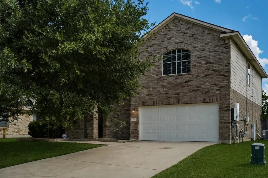 18305 Lake Edge Court Pflugerville TX 78660