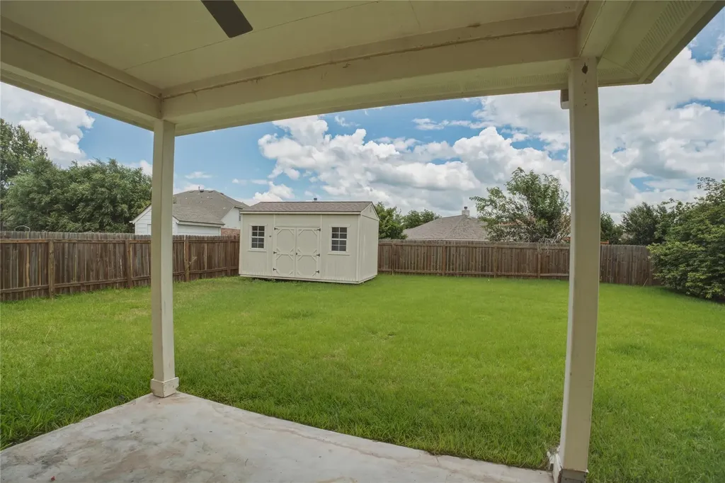 18305 Lake Edge Court Pflugerville TX 78660