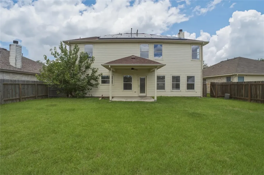 18305 Lake Edge Court Pflugerville TX 78660