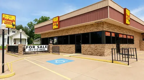 122 E 5th Street Shiner TX 77984