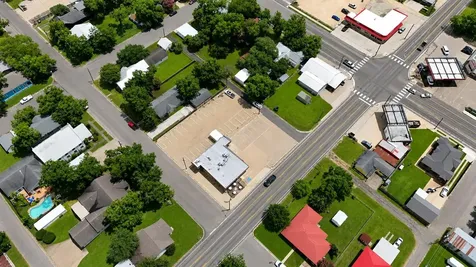 122 E 5th Street Shiner TX 77984