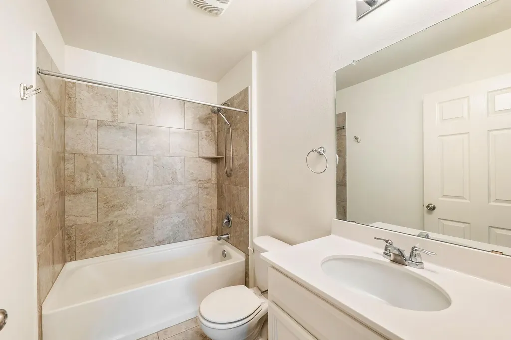 139 Palm Drive Buda TX 78610