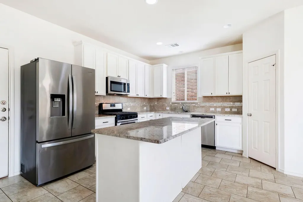 139 Palm Drive Buda TX 78610