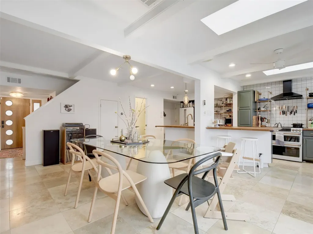 13322 Broadmeade Avenue Austin TX 78729