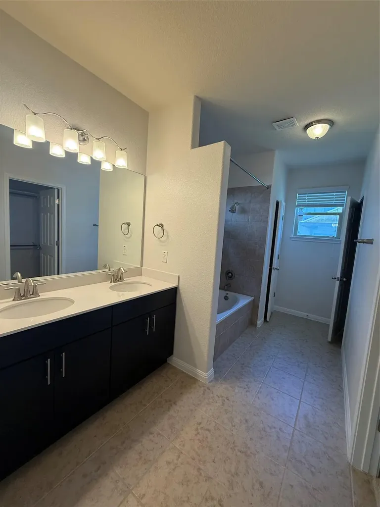 907 Sleepy Dell Lane Austin TX 78748