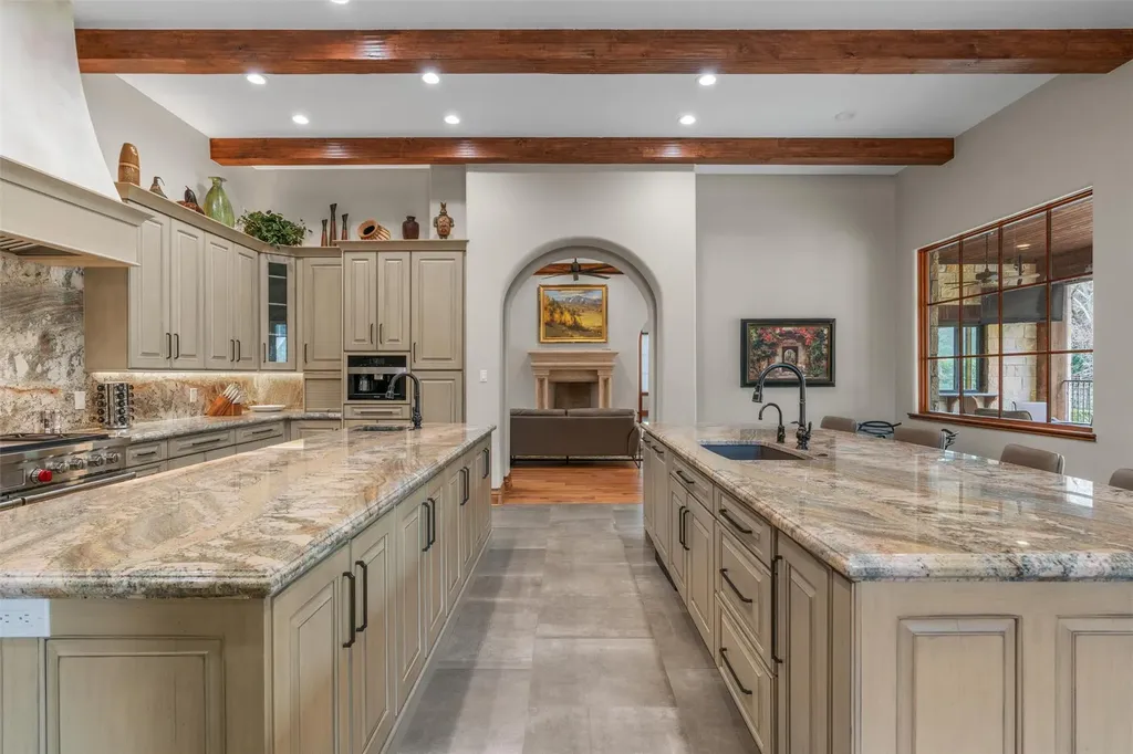 4407 Island Cove Austin TX 78731