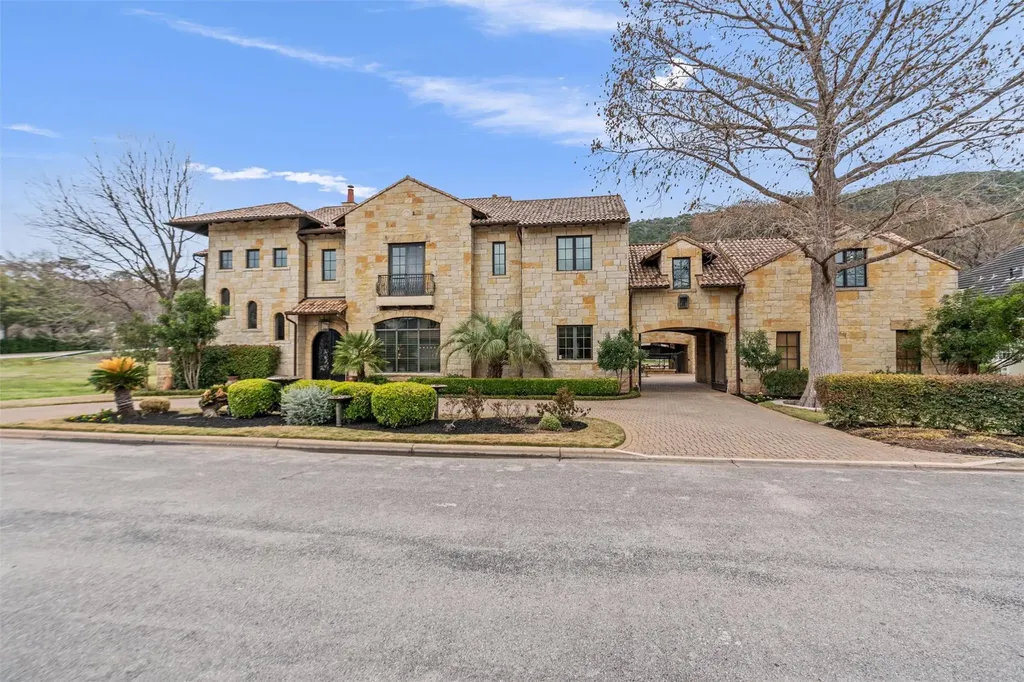 4407 Island Cove Austin TX 78731