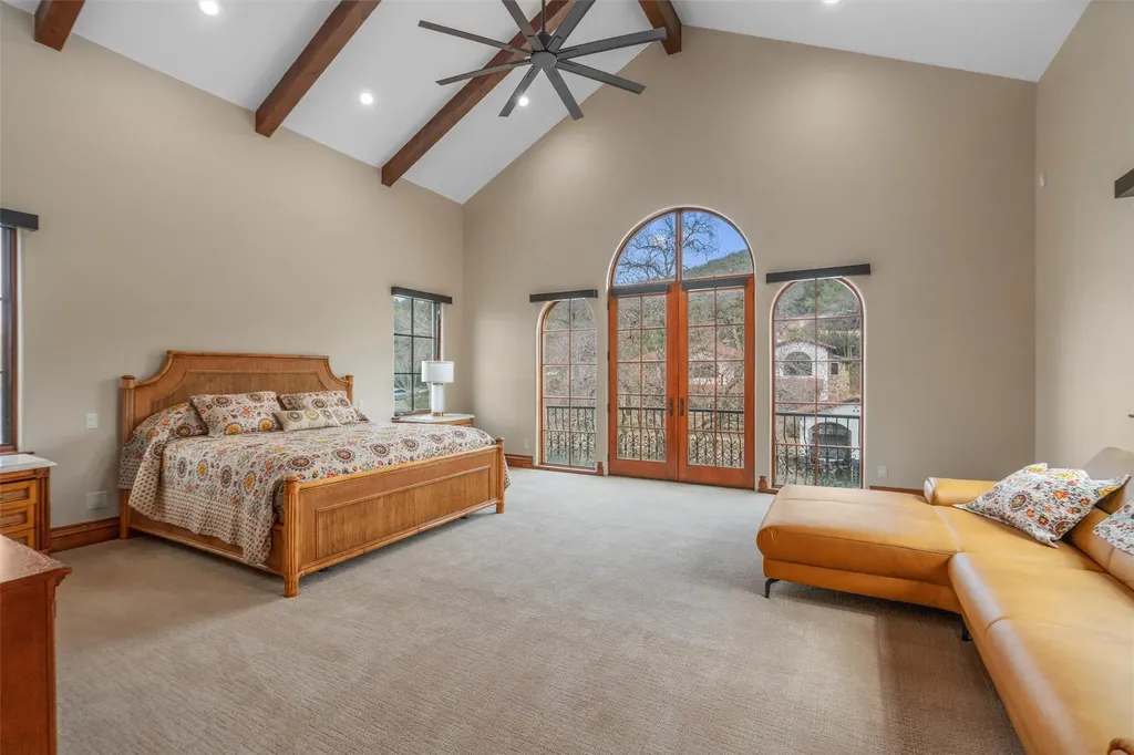 4407 Island Cove Austin TX 78731