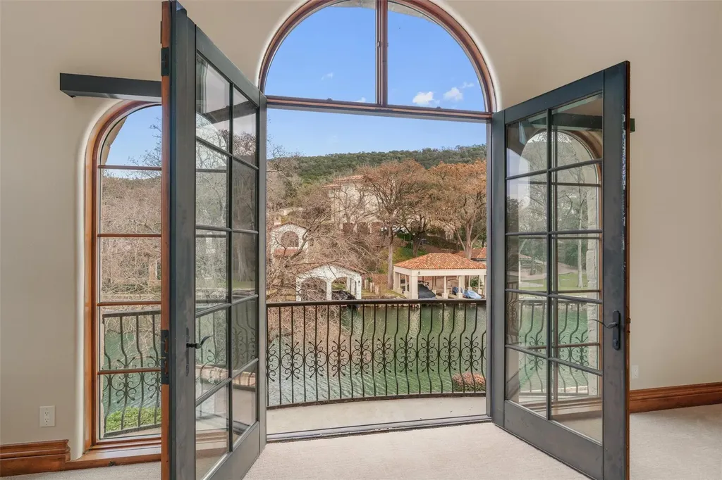 4407 Island Cove Austin TX 78731