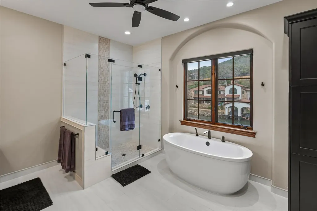 4407 Island Cove Austin TX 78731