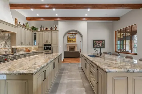 4407 Island Cove Austin TX 78731
