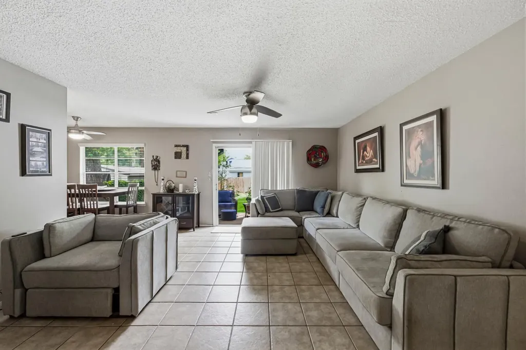 4910 Sylvandale Drive Austin TX 78745