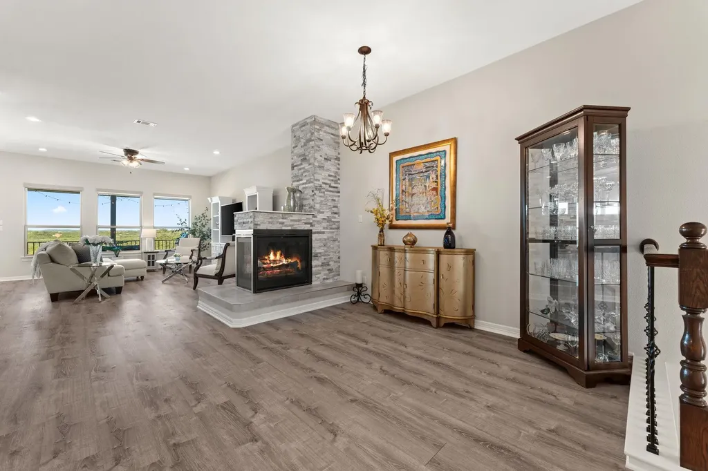 319 Lombardia Drive Austin TX 78734