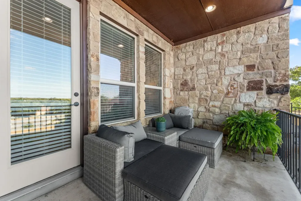 319 Lombardia Drive Austin TX 78734