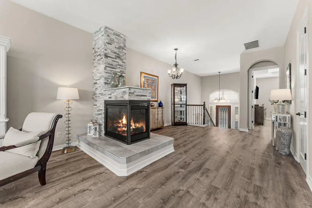 319 Lombardia Drive Austin TX 78734