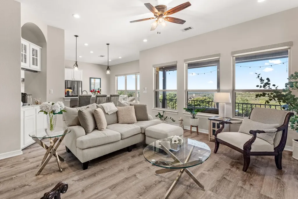 319 Lombardia Drive Austin TX 78734