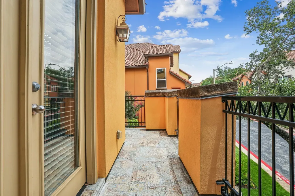 12113 Terraza Circle Austin TX 78726