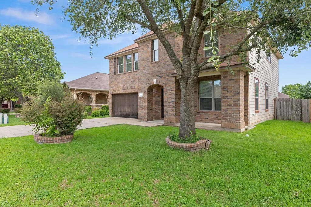1635 Bayland Street Round Rock TX 78664