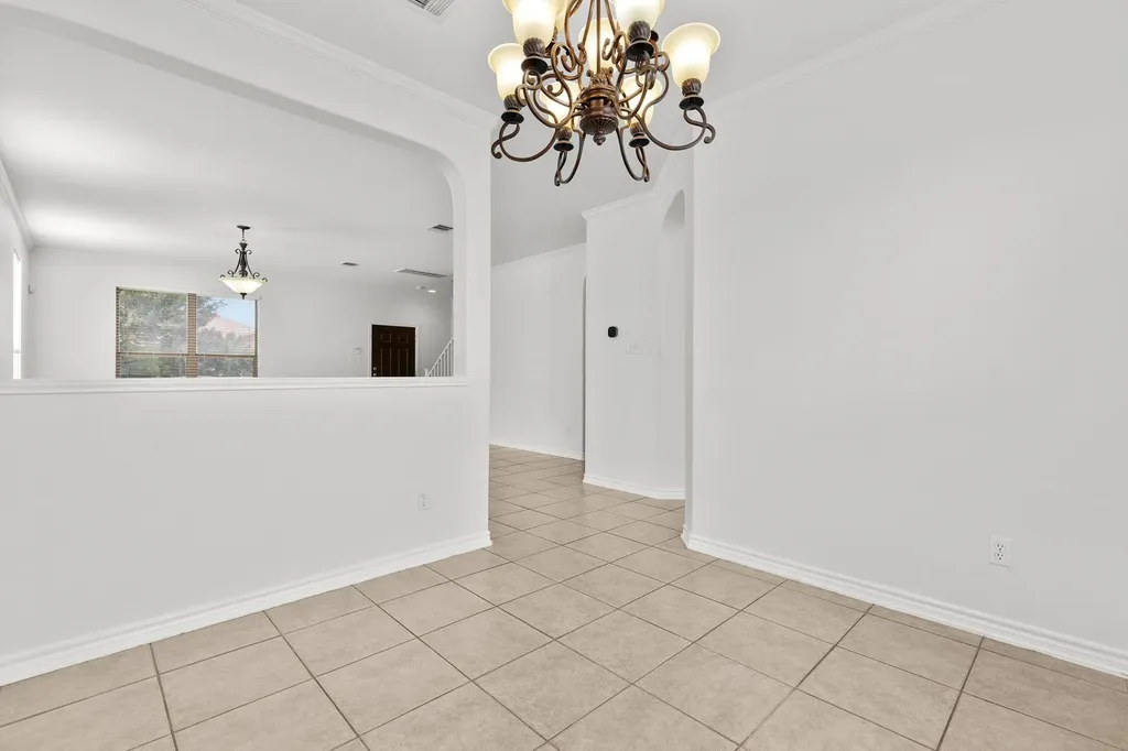 1635 Bayland Street Round Rock TX 78664