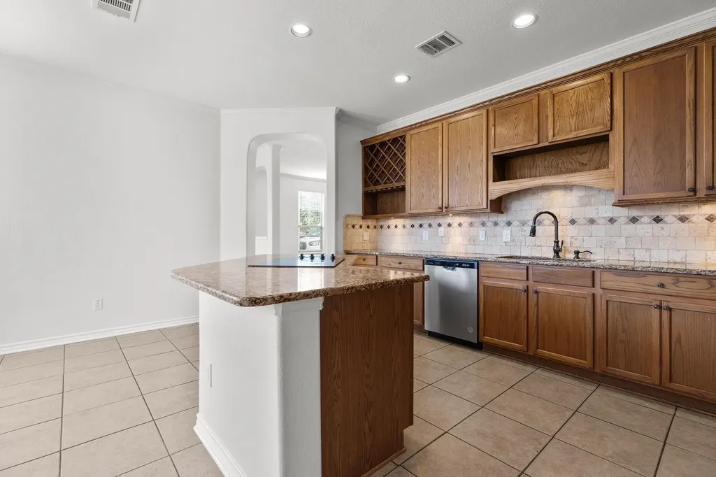 1635 Bayland Street Round Rock TX 78664