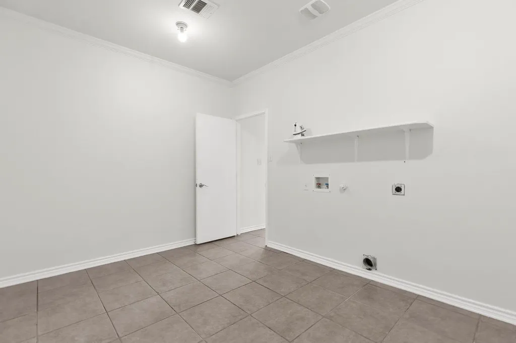 1635 Bayland Street Round Rock TX 78664