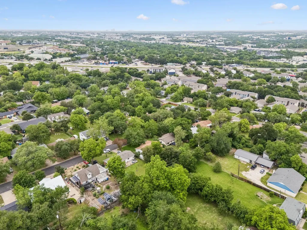6902 Notre Dame Drive Austin TX 78723