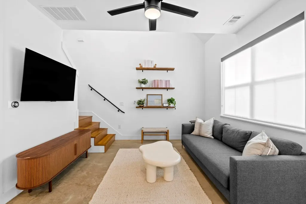 1706 Perez Street Austin TX 78721