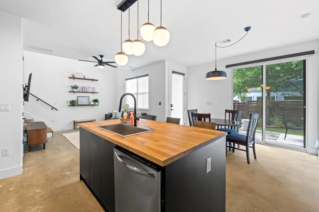 1706 Perez Street Austin TX 78721