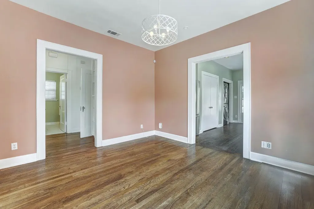 4412 Red River Street Austin TX 78751