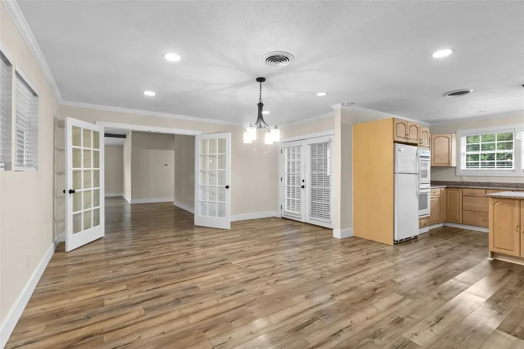 156 W Castleshoals Drive Granite Shoals TX 78654
