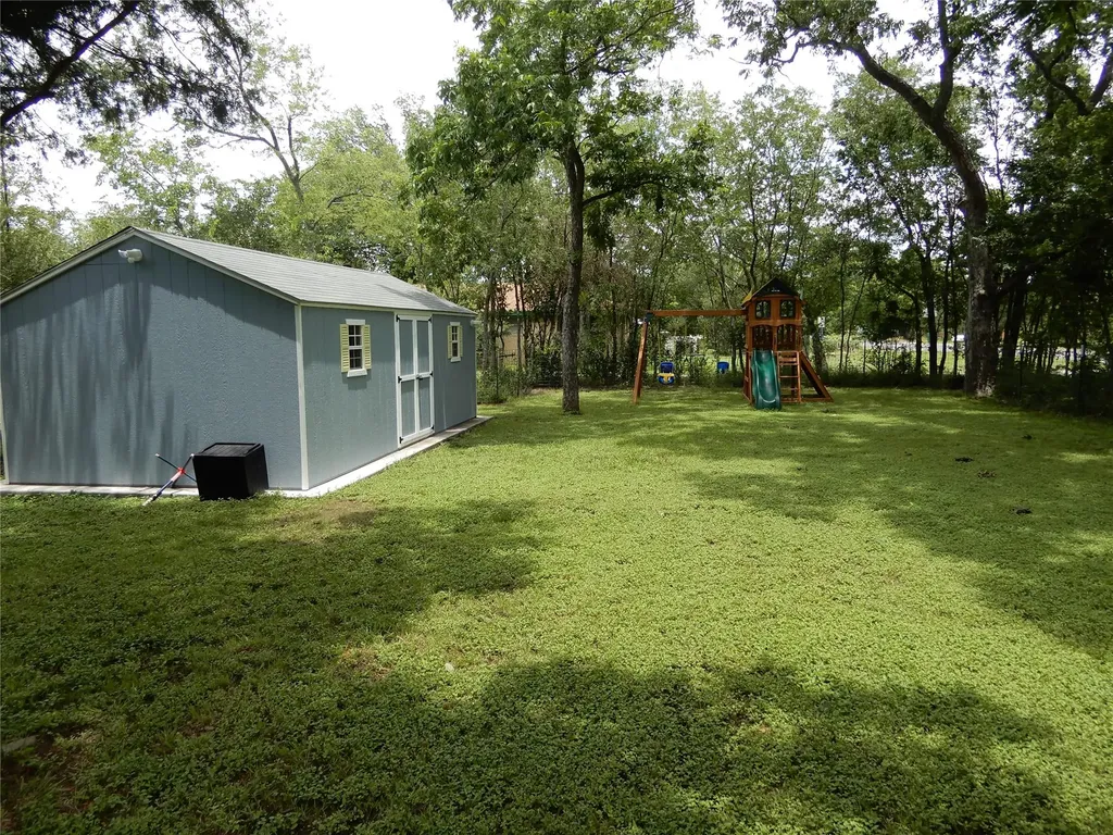 901 N Main Street Elgin TX 78621