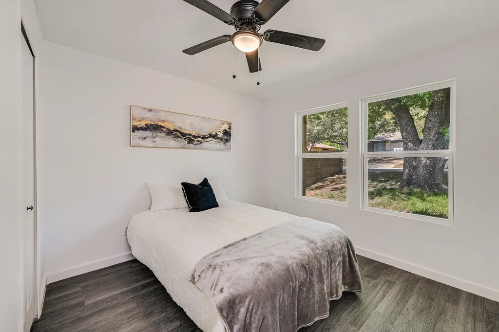 6913 Shannon Drive Austin TX 78724
