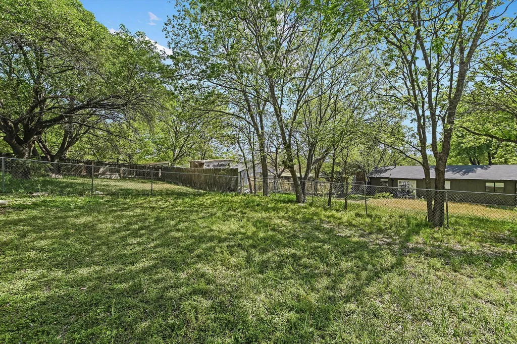 6913 Shannon Drive Austin TX 78724