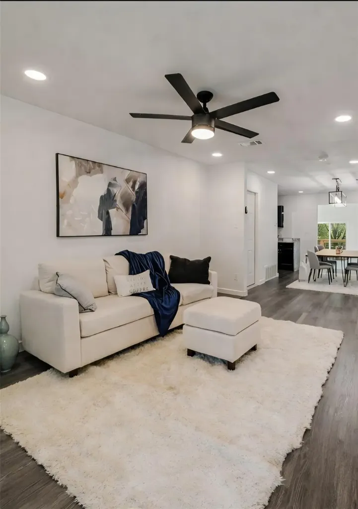 6913 Shannon Drive Austin TX 78724