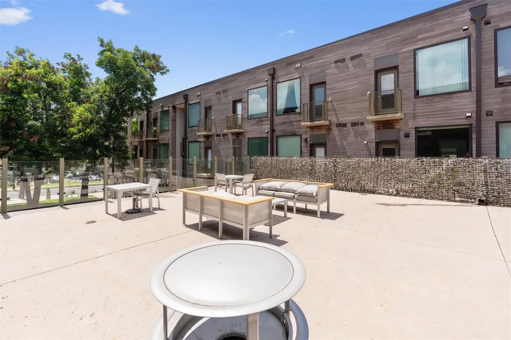 1800 E 4th Street Austin TX 78702