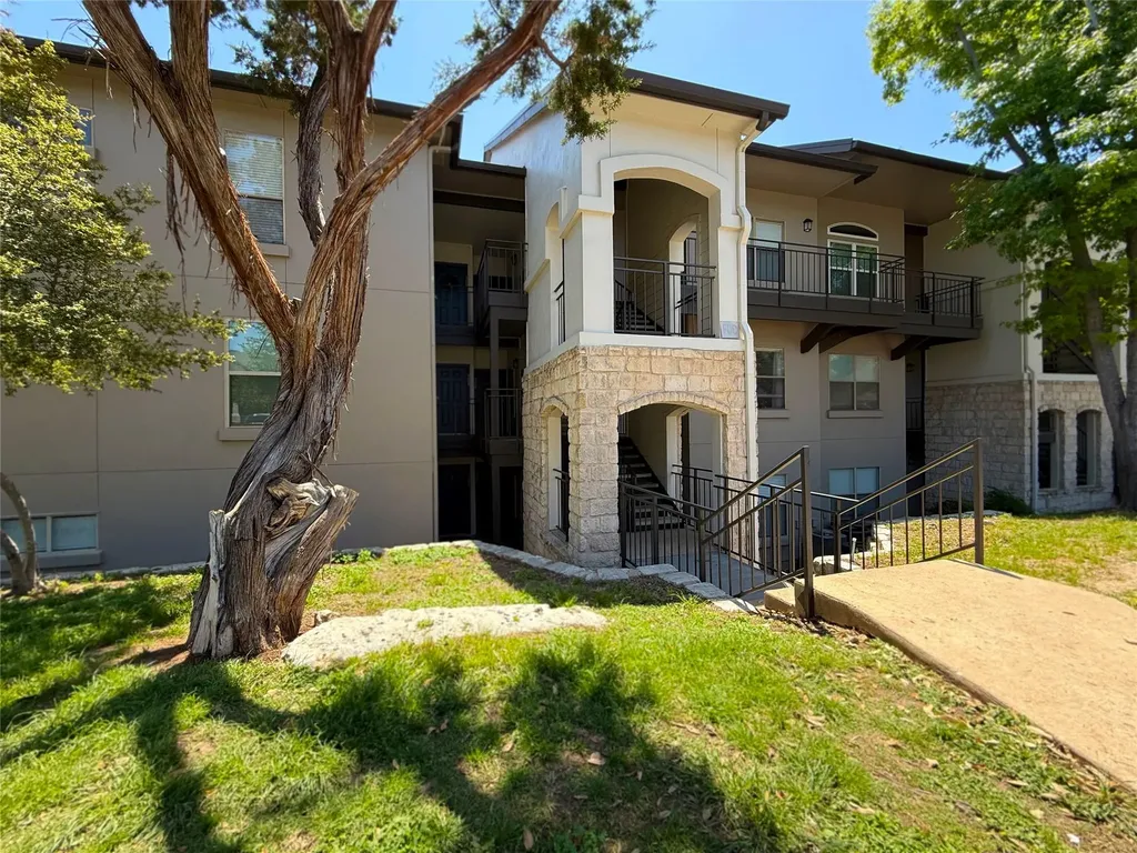 6000 Shepherd Mountain Cove Austin TX 78730